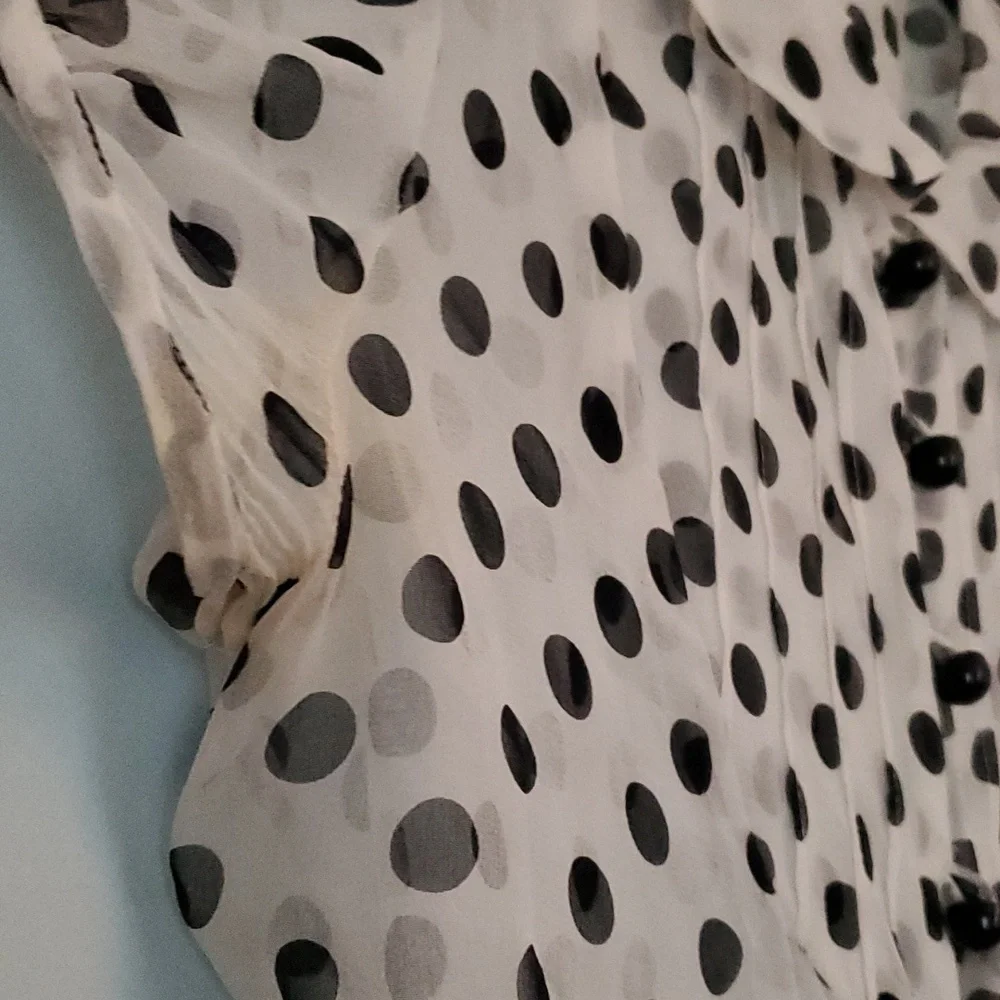 Anthropologie 100% Silk Black White polka dot top - Picture 7 of 9